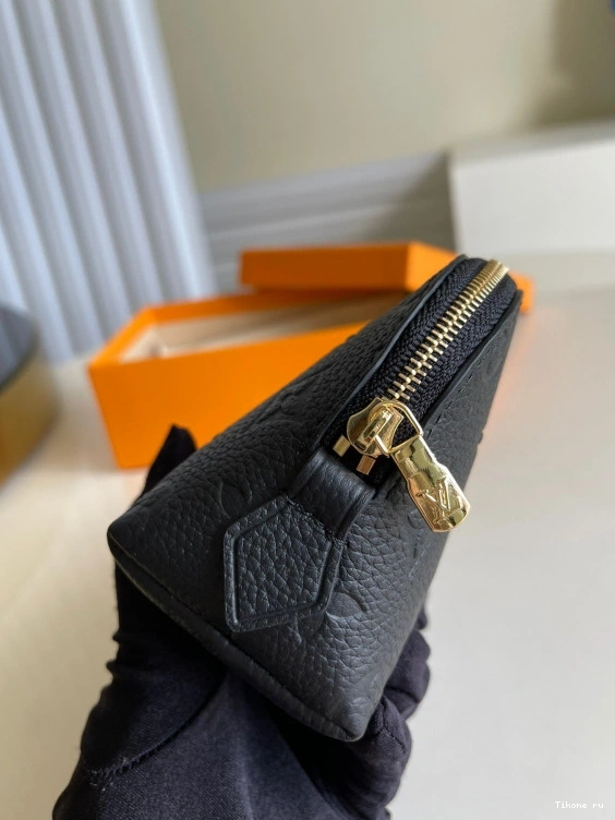 Cheap POUCH COSMETIC VUITTON LOUIS 0818
